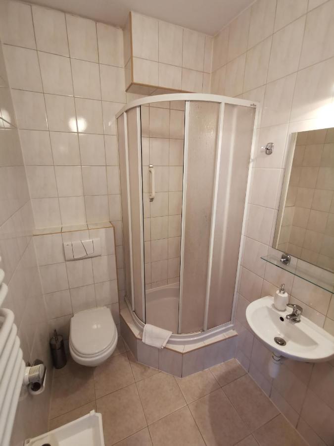 Hotel Teresita Краков Экстерьер фото